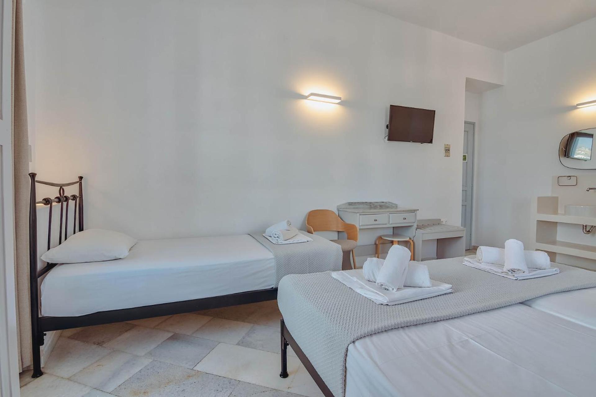 Hotel Mantalena Antiparos Exterior photo