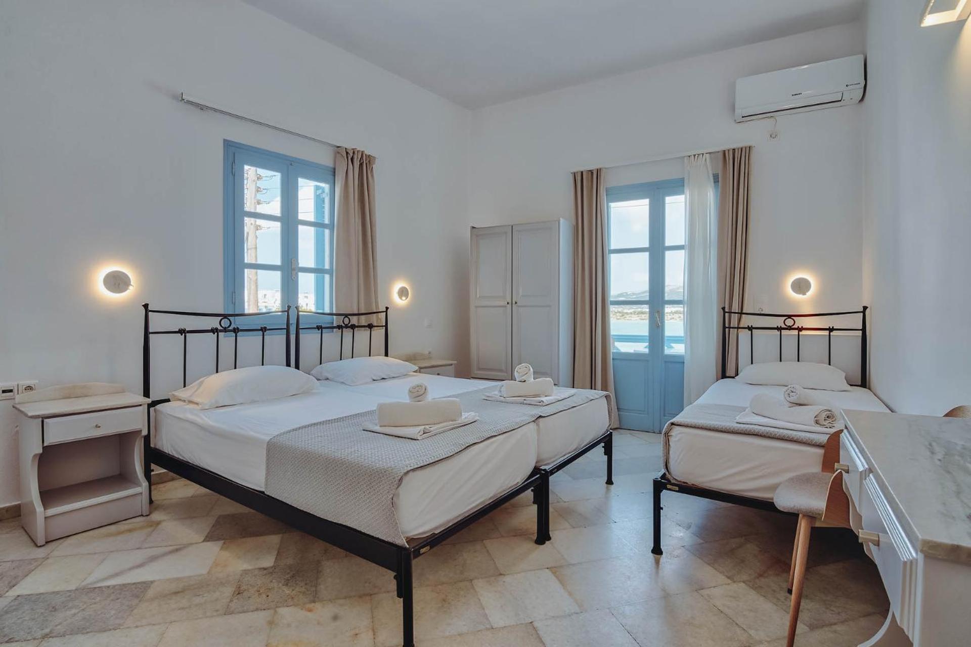 Hotel Mantalena Antiparos Exterior photo