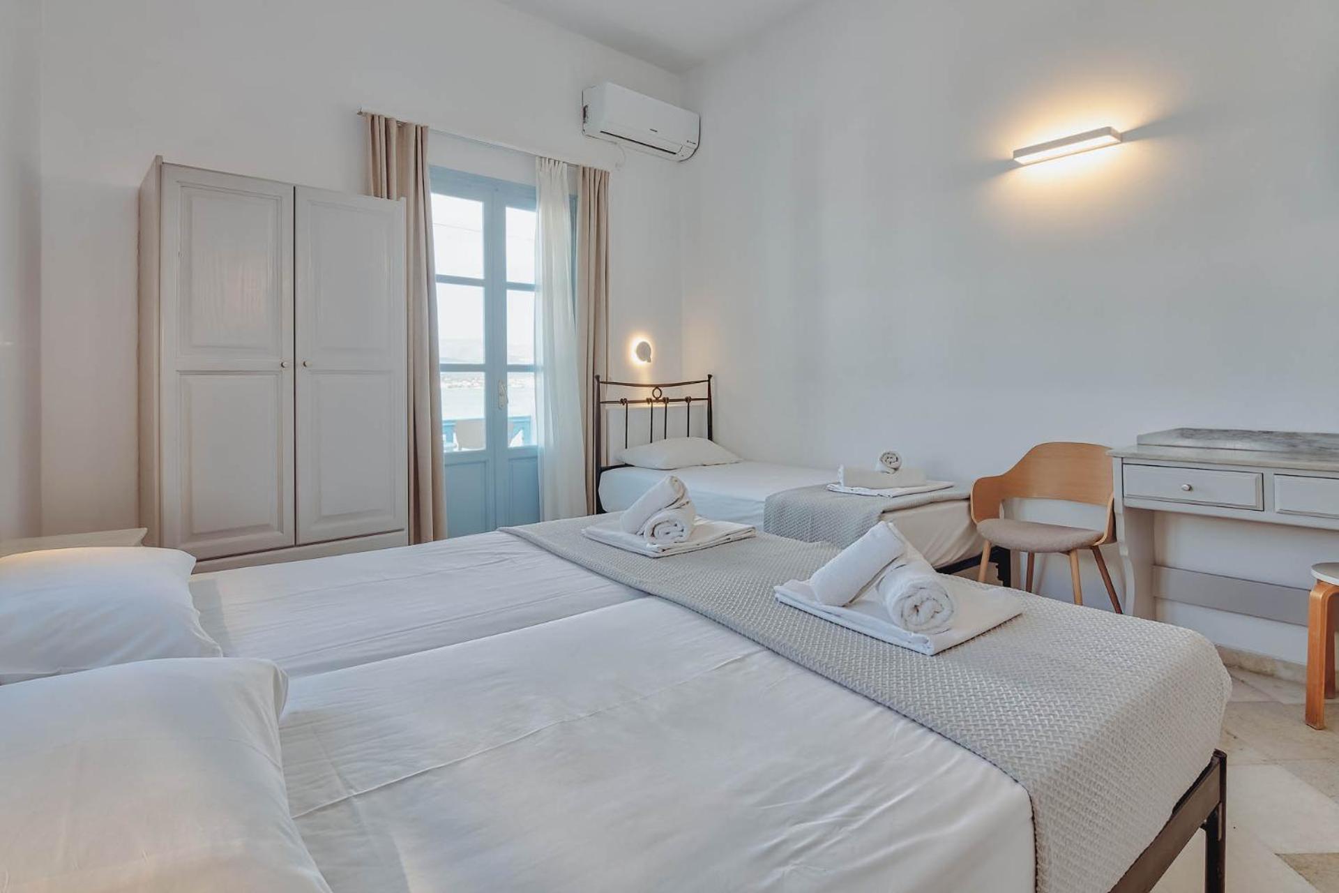 Hotel Mantalena Antiparos Exterior photo