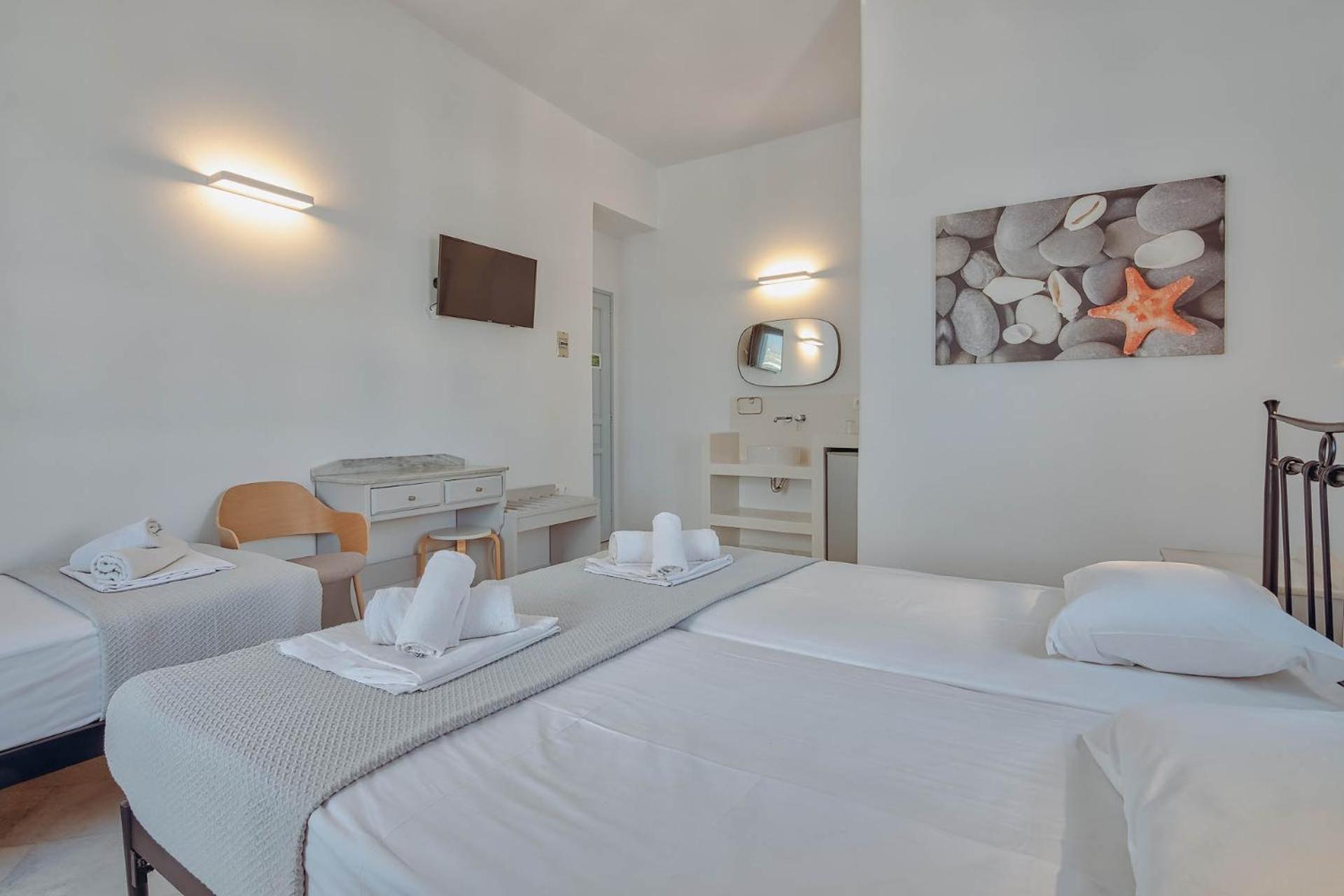 Hotel Mantalena Antiparos Exterior photo