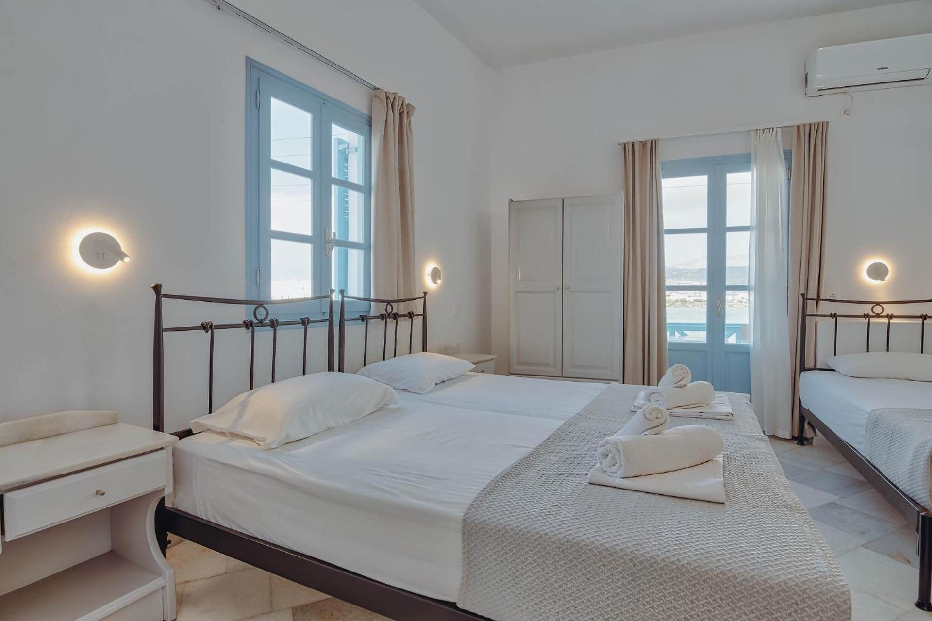 Hotel Mantalena Antiparos Exterior photo